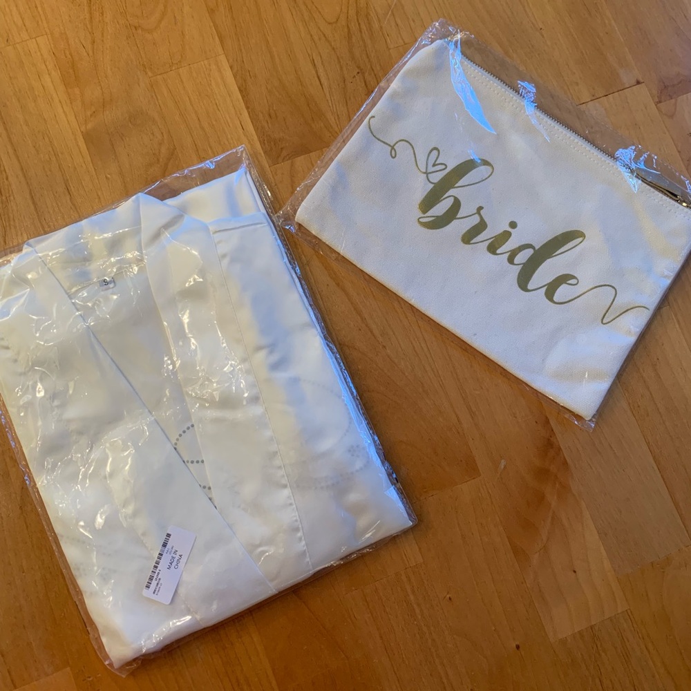 Bride silk robe & zipper pouch